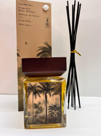 Αρωματικό diffuser Fresh Palm 500ml με ξύλινο καπάκι και botanical ετικέτα από τη Candle Tales