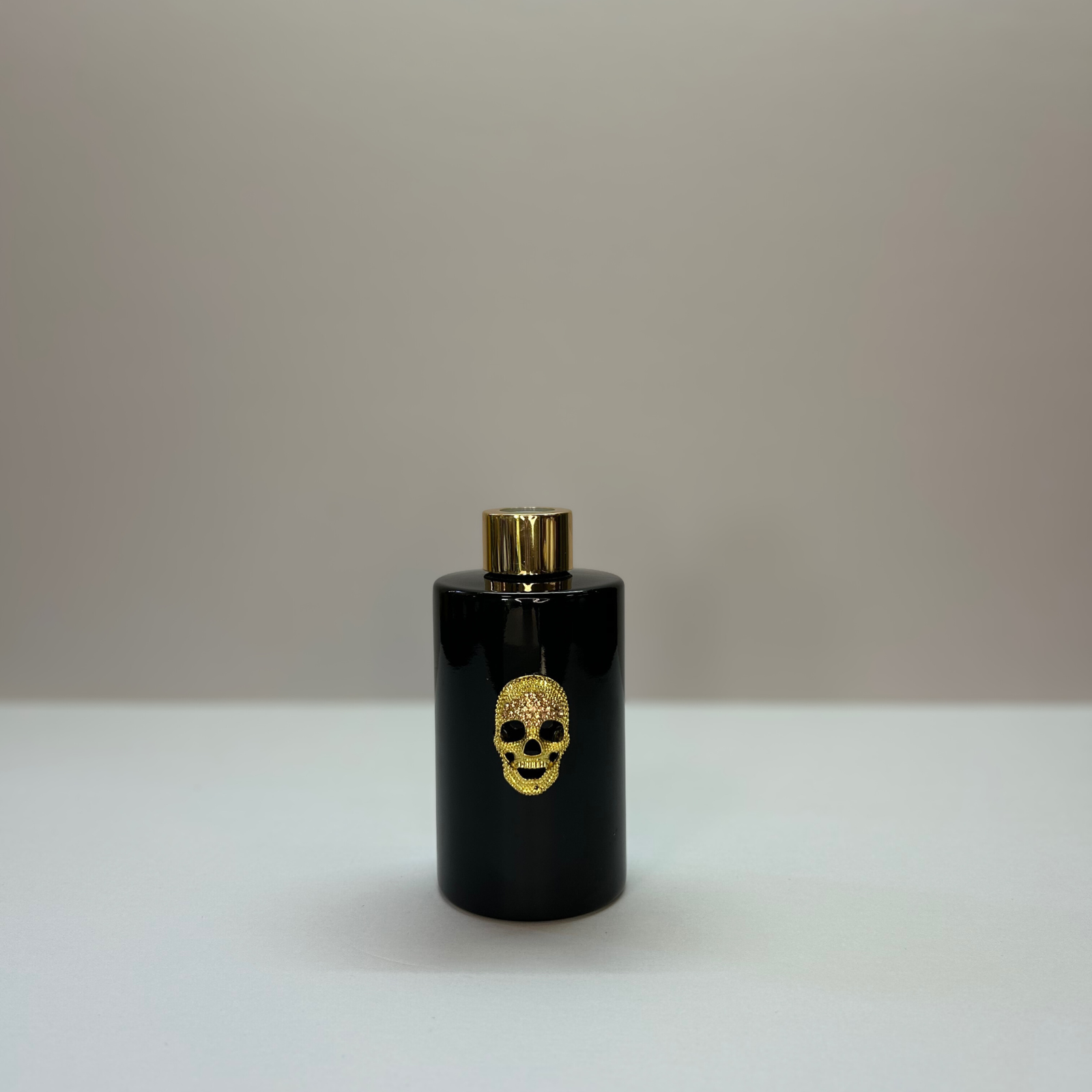 1 Nuit Noire Diffuser by Jolipa – μαύρος διαχύτης με χρυσό κρανίο