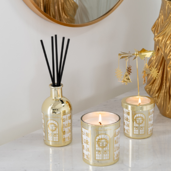 J-Line Golden Window candle with woody scent